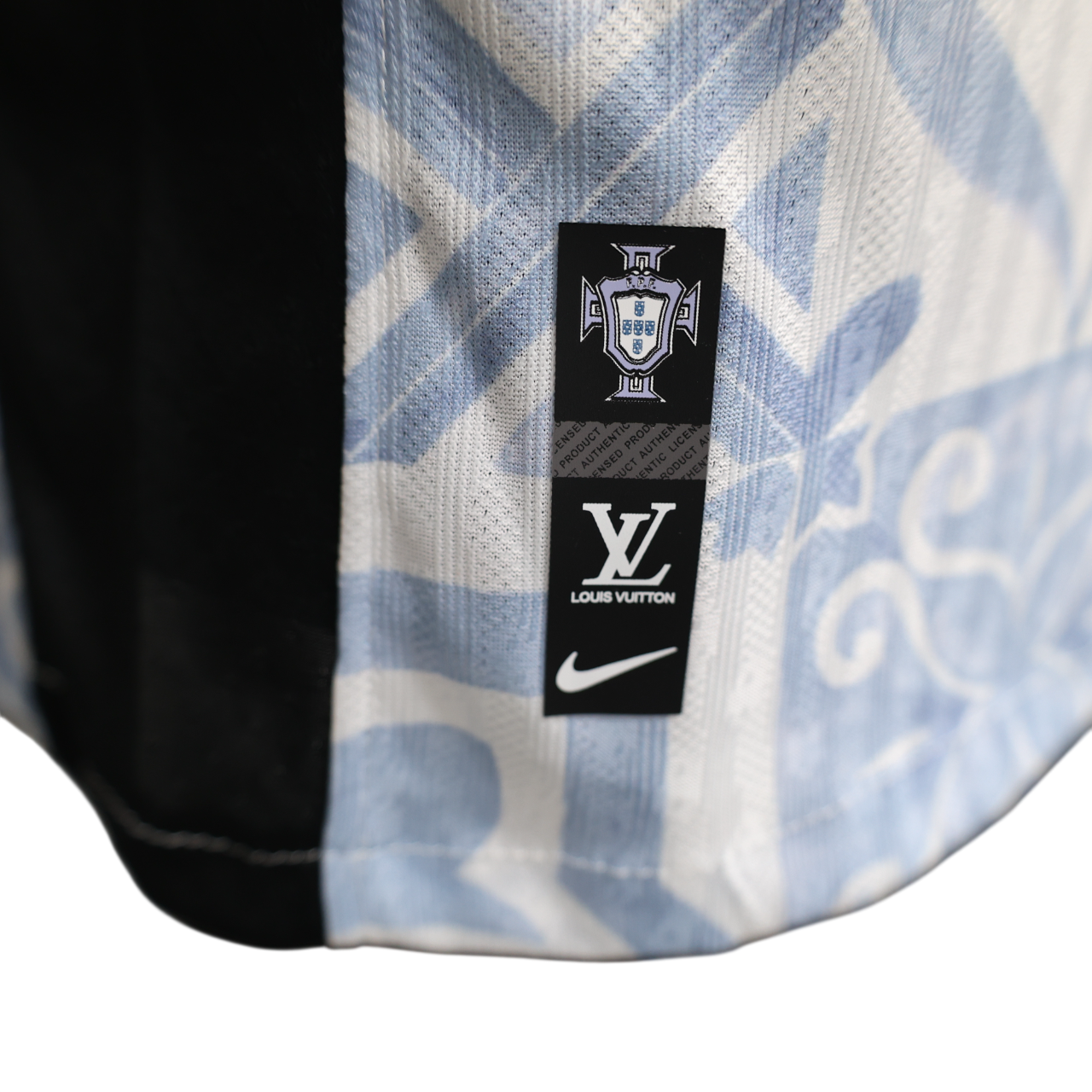 Detalle textura camiseta Portugal edición especial 2024/25 diseño estilo lujo
